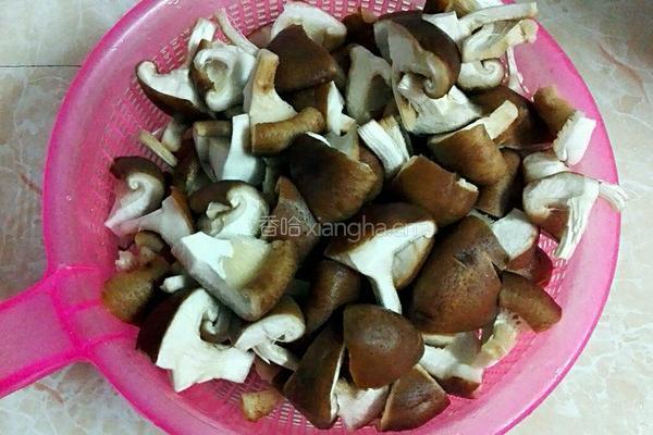 冬菇炒五花肉的做法图解4