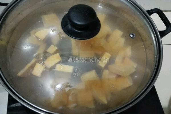 红薯玉米粥的做法图解3