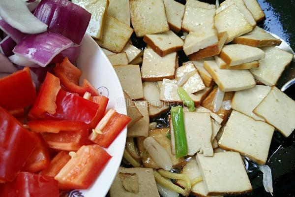 双椒豆腐干的做法图解6