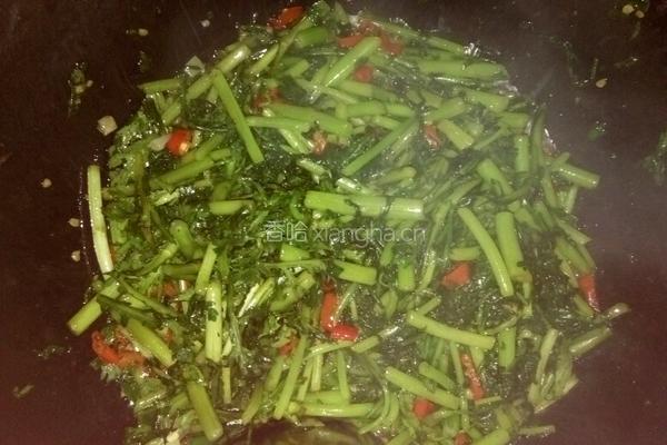 爆炒茼蒿的做法图解5