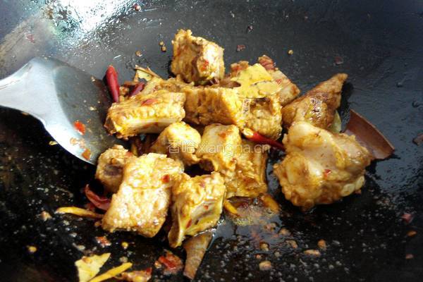 土豆烧排骨的做法图解6