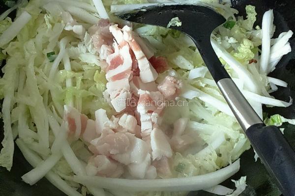 冻豆腐炖白菜的做法图解6