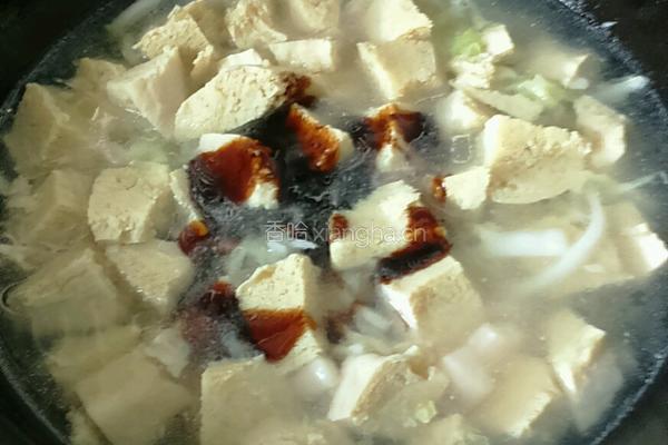 冻豆腐炖白菜的做法图解8