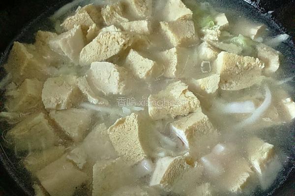 冻豆腐炖白菜的做法图解9