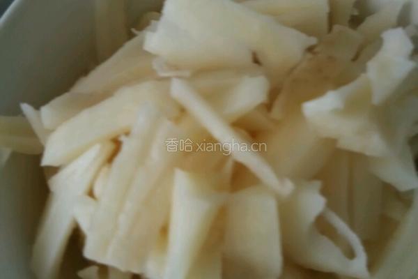 炒莲花根的做法图解2