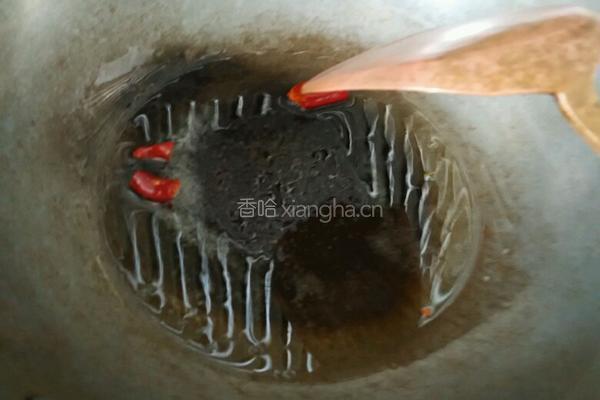 炒莲花根的做法图解3