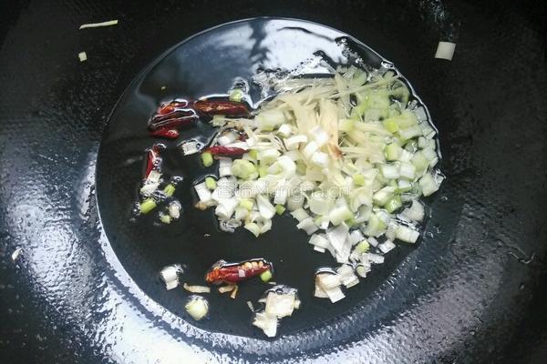鸡肉白菜臊子面的做法图解4