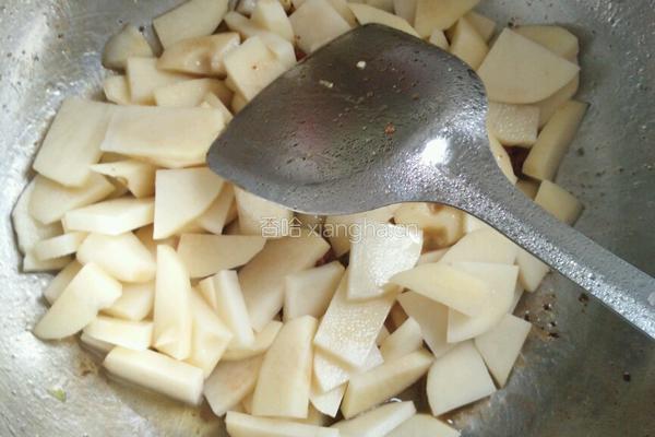 青椒土豆炒肉的做法图解7
