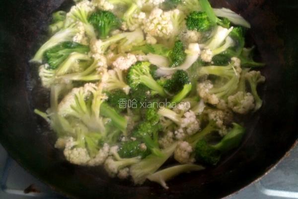 双花炒肉的做法图解2