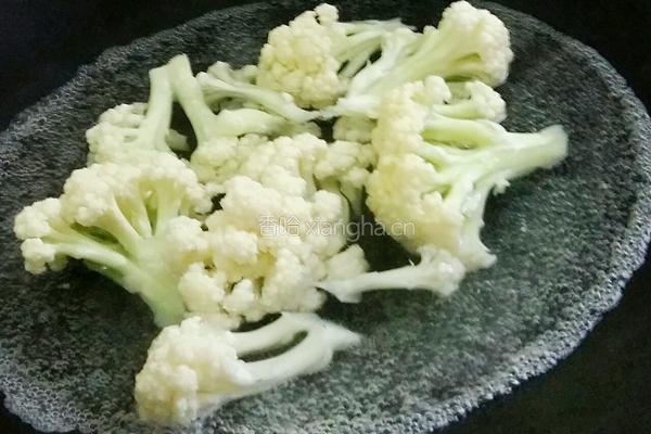 甜椒炒花菜的做法图解7