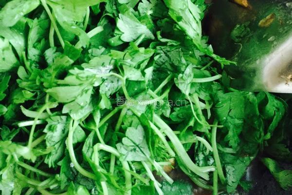 芹菜苗炒白干的做法图解5