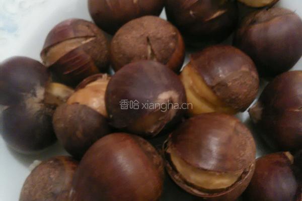 蒸板栗的做法图解3