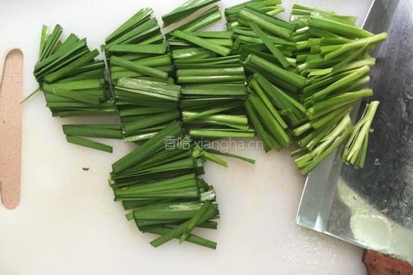 韭菜炒豆芽的做法图解2