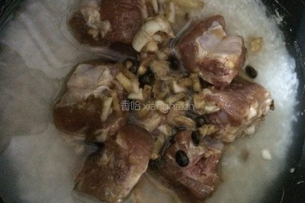 电饭锅焖排骨饭的做法图解2