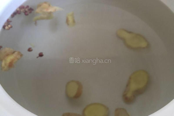 什锦菇煲猪骨汤的做法图解2