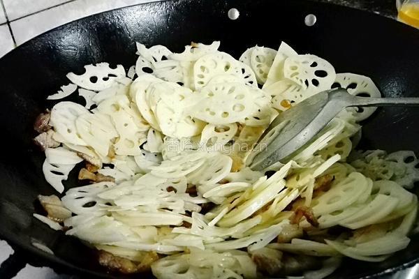 辣椒炒莲藕的做法图解4