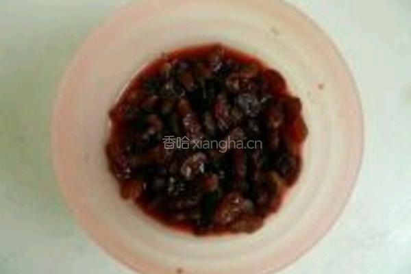 葡萄干胡萝卜面包卷的做法图解5