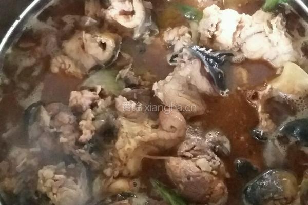 大蒜烧鲶鱼的做法图解4