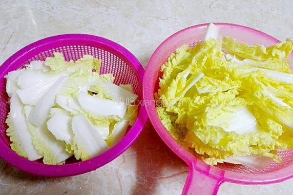 醋溜娃娃菜的做法图解1
