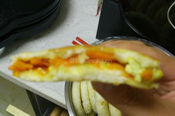 胡萝卜鸡蛋馅饼的做法图解4