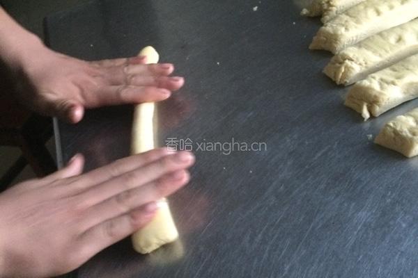 香酥麻花的做法图解3
