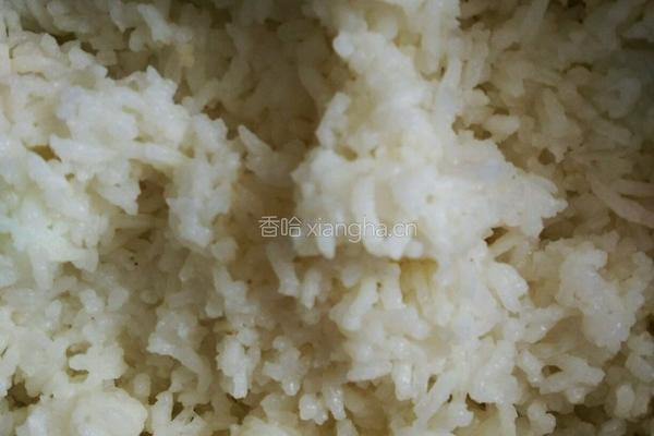 肉松鸡蛋寿司的做法图解1