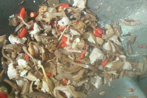 烟笋炒肉的做法图解7