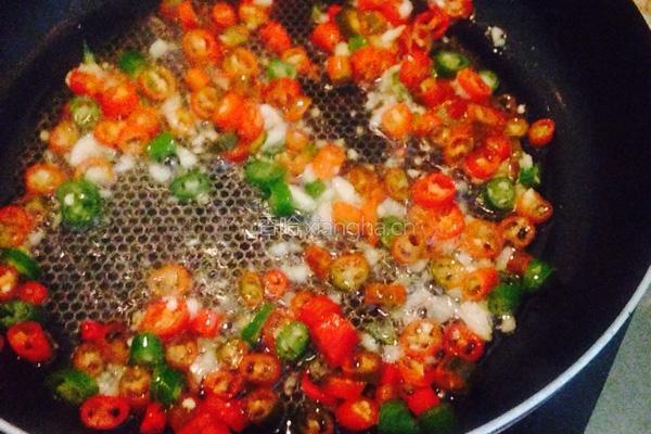 辣椒炒豆角的做法图解2
