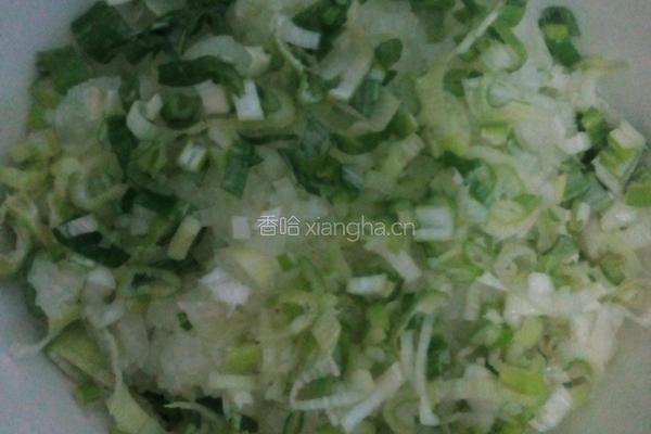 冬瓜馅蒸饺的做法图解2