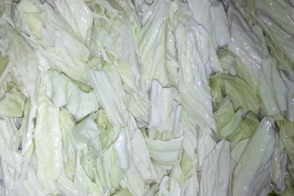 虾皮炒腐竹的做法图解1