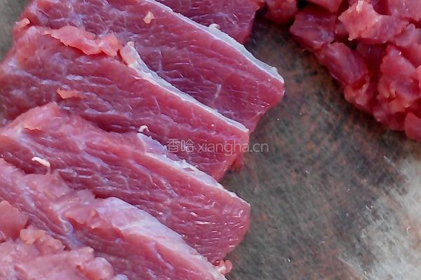 香辣牛肉酱的做法图解1