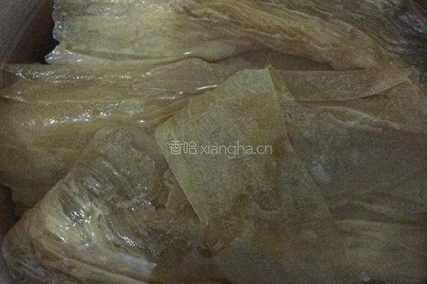 鲜虾腐竹卷的做法图解1