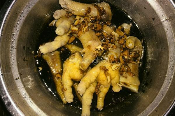 冰镇鸡脚的做法图解5