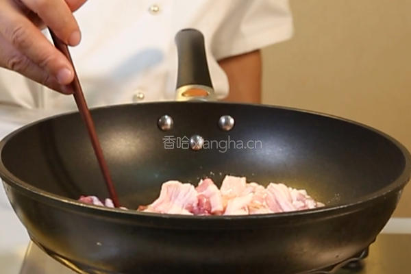 湘西小炒肉的做法图解3