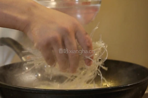 酸菜白肉粉条的做法图解7