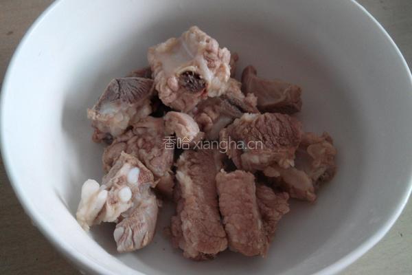 山药排骨汤的做法图解4