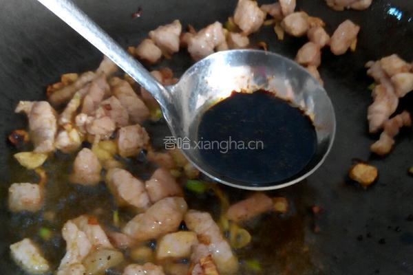 土豆胡萝卜烧里脊的做法图解3
