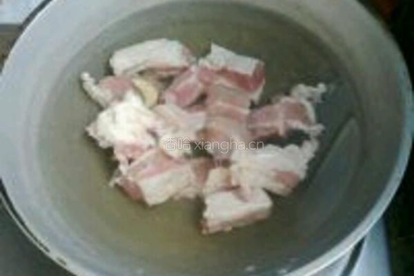 牛肉炖土豆的做法图解2