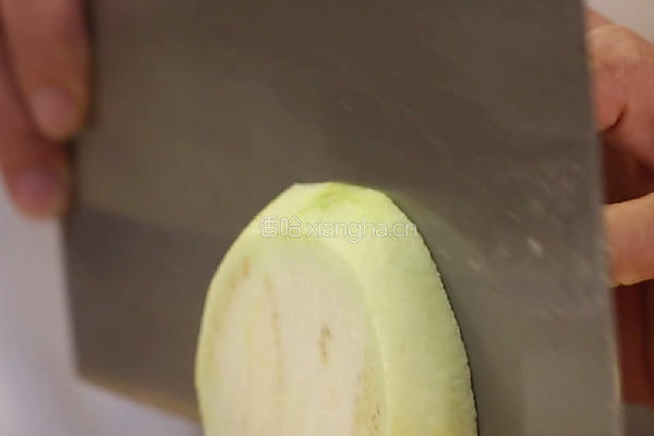 豆腐焖茄子的做法图解1