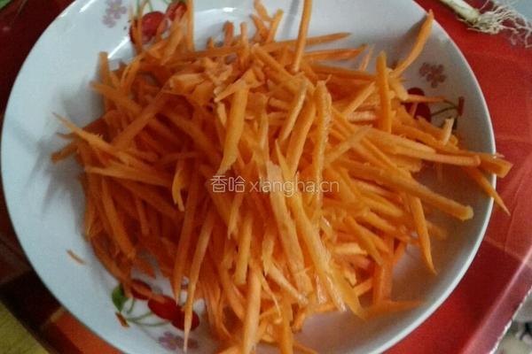 凉拌土豆胡萝卜的做法图解2