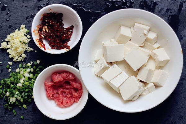 麻婆豆腐的做法图解1