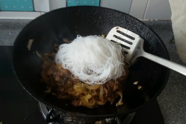 羊肉炒酸菜粉的做法图解4