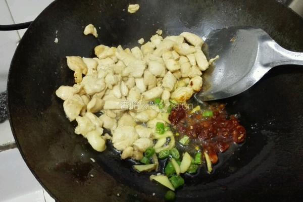 香炒鸡肉丁的做法图解5
