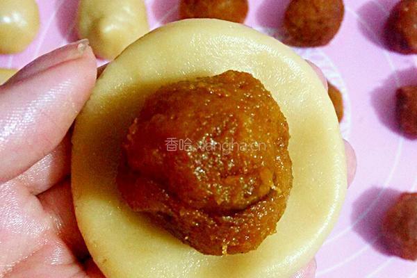 南瓜馅广式月饼的做法图解11