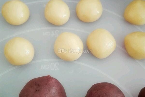 广式豆沙月饼的做法图解6