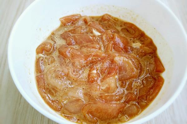 木耳炒肉的做法图解3