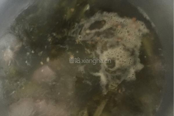 酸菜粉肠汤的做法图解7