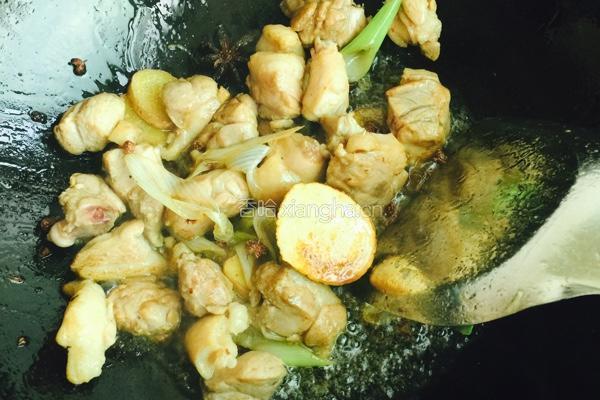 鸭腿烧香菇海带的做法图解5