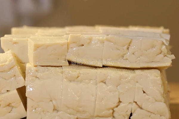 鲜香菇烧豆腐的做法图解1