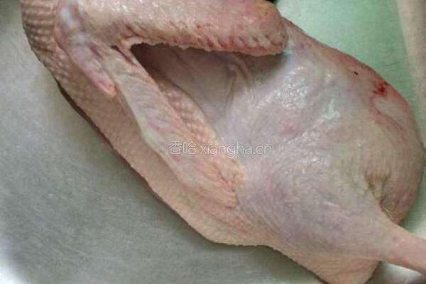 蘑芋烧鸭肉的做法图解1